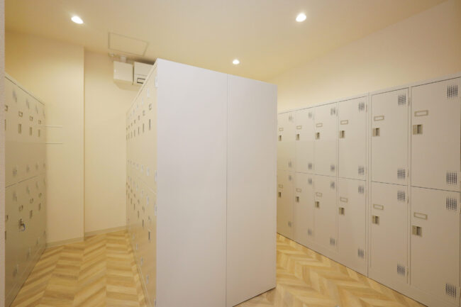 ロッカー室