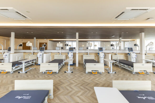 透析ベッド（半個室）